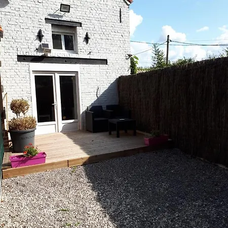 Au Paradis Des Crins Studio Rez De Chaussee Avec Jardin Et Un Autre Studio En Duplex Avec Terrasse 公寓 Templeuve-en-Pevele